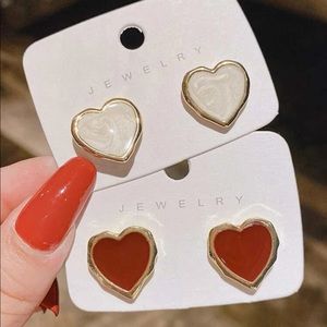 NWT 2 pairs of heart earrings red and pearl/off white so pretty valentines gift